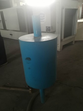 空压机油水分离器